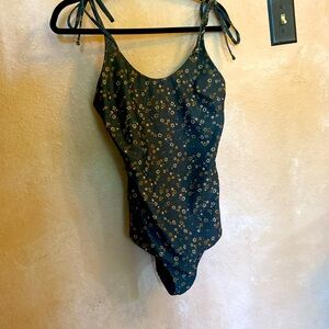 Albion Flora One Piece Swimsuit Size Medium